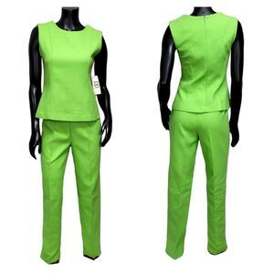 Vintage 90s does 60s DD Sport Lime‎ Green Knit Mod 2 Piece Top & Pant Set Outfit